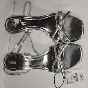 Zara Women's Silver Bow Sandals Sz 39